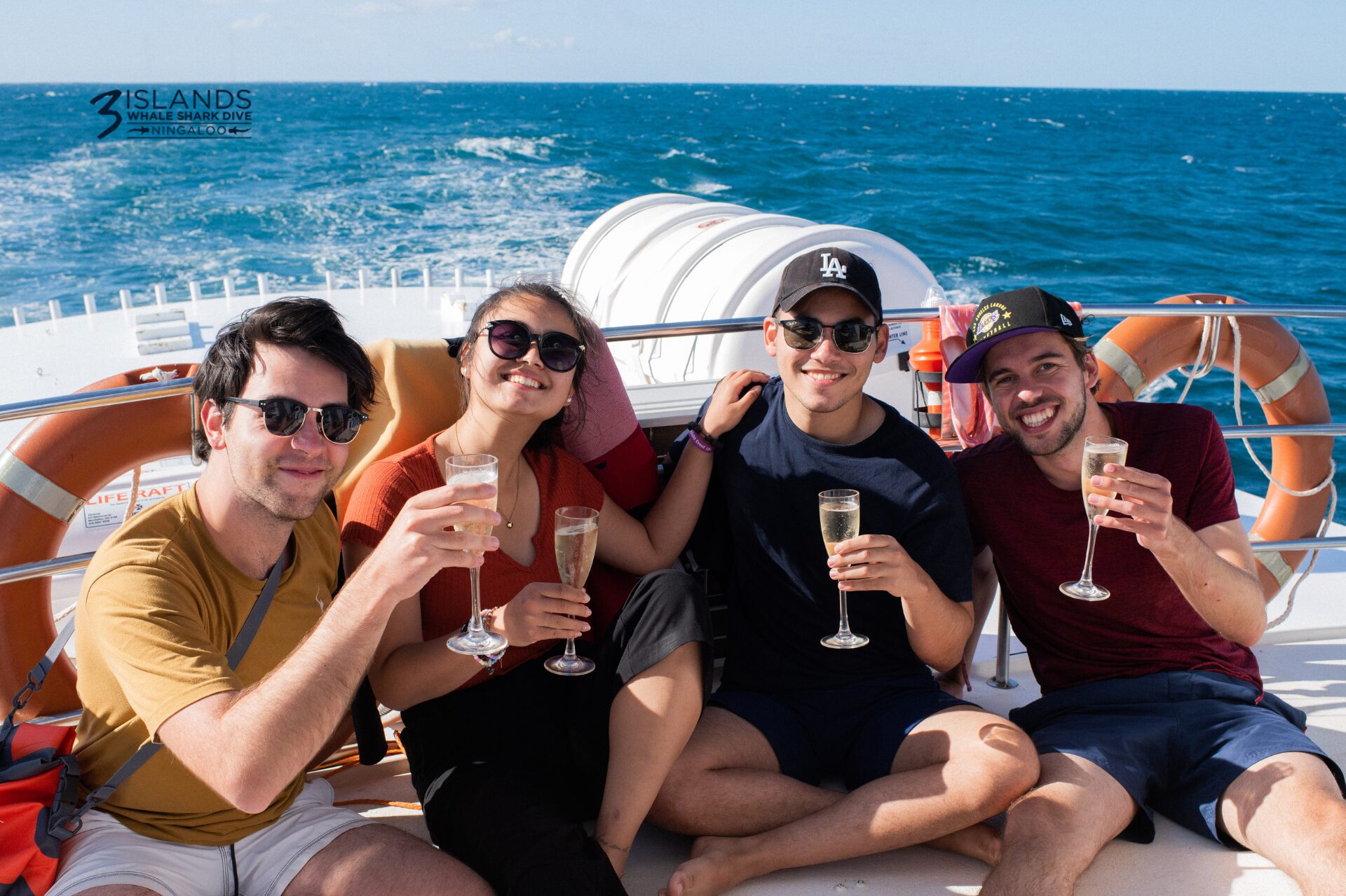 humpback whale season exmouth